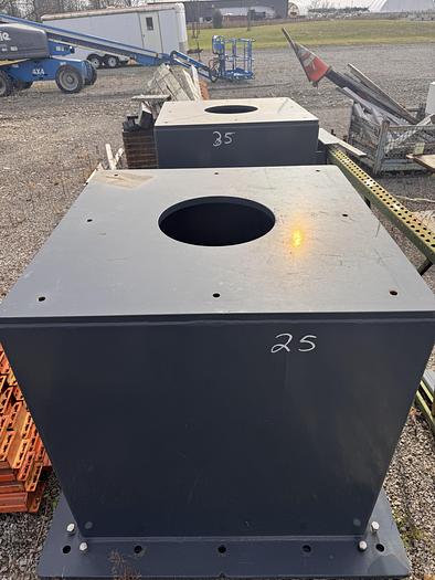 Used USED-ROBOT RISER 48" TALL X 47" X 47" SURFACE #105224