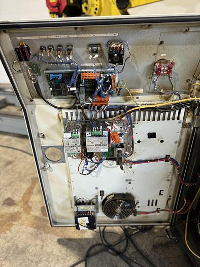 Used FANUC M-900iA/260L ROBOT ON 10' RTU WITH R-30iA CONTROLLER 