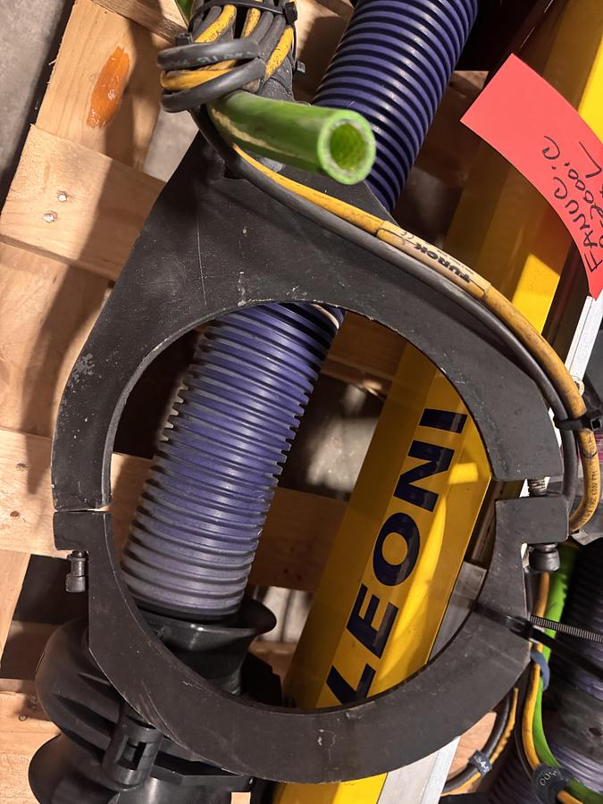 Used LEONI DRESS PACK PART NO. 01006FY. REMOVED FROM FANUC R-2000iC/210L ARM.