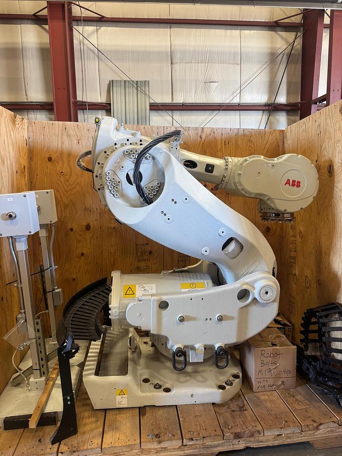 Used ABB IRB 7600 500/2.55 ROBOT WITH IRC5 CONTROLLER, PENDANT, CABLES, OPERATOR STATION