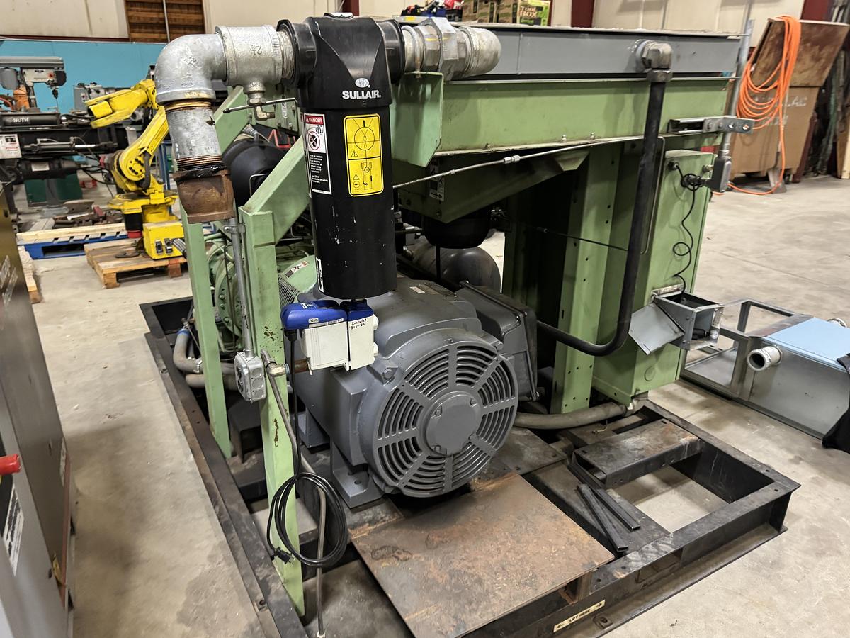 Used SULLAIR V-200S AIR COMPRESSOR 125 PSI 888 CFM CAPACITY