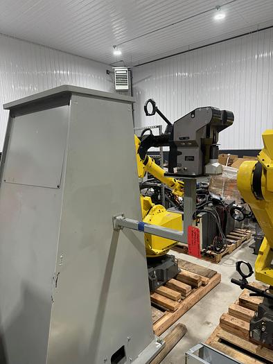 Used FANUC ARC MATE 120iD/12L, DUAL ARM, NEVER USED, R30iB PLUS, LINCOLN R450 WELDING POWER SUPPLY, TILT TURN POSITIONER