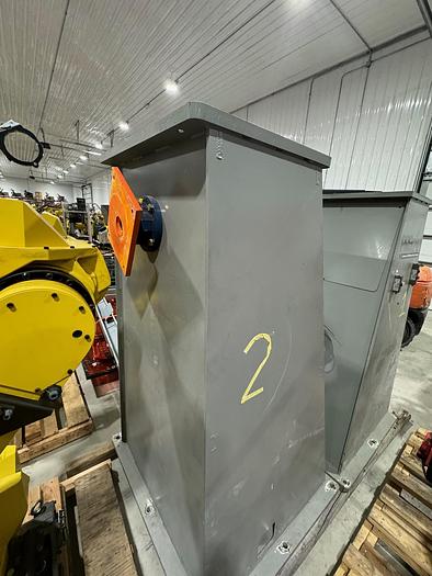Used FANUC ARC MATE 120iD/12L, DUAL ARM, NEVER USED, R30iB PLUS, LINCOLN R450 WELDING POWER SUPPLY, TILT TURN POSITIONER