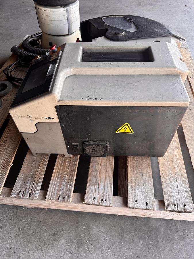 Used 2004 DAREX DRILL SHARPENER MODEL XPS-16