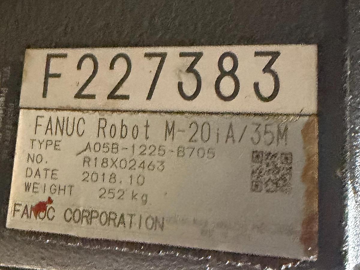 Used Used Fanuc M-20iA 35M 6 Axis Robot With R-30iB Plus Controller