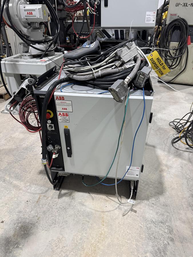 Used ABB IRB 4600-40/2.55 ROBOT 6 AXIS WITH IRC5 CONTROLLER NEW 2023 LIKE NEW