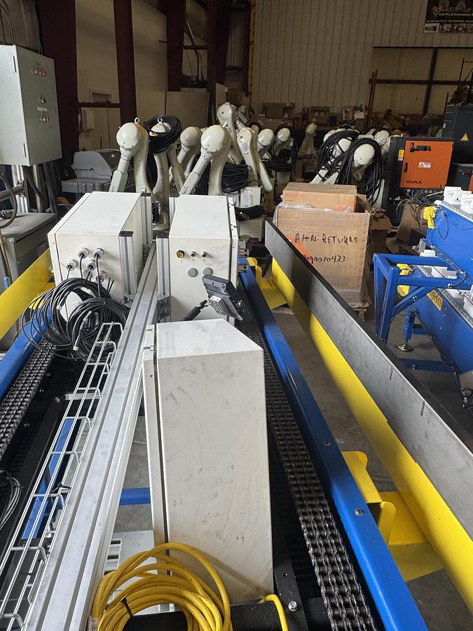 Used ZETA GROUP ENGINEERING 30" X 137" LONG MOTORIZED PLASTIC TOP CONVERYORS