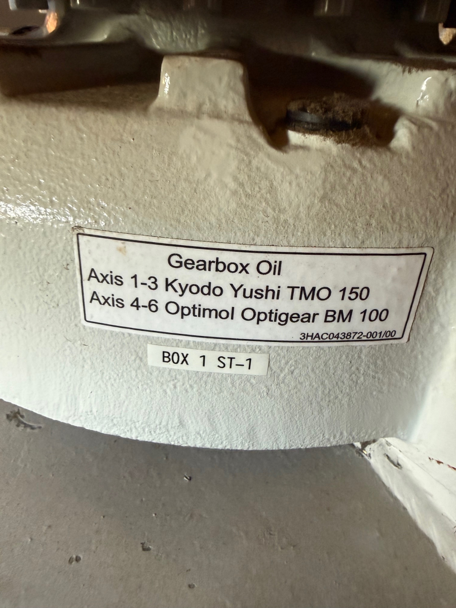 Used ABB IRB 4600-40/2.55 ROBOT 6 AXIS WITH IRC5 CONTROLLER NEW 2022 LIKE NEW