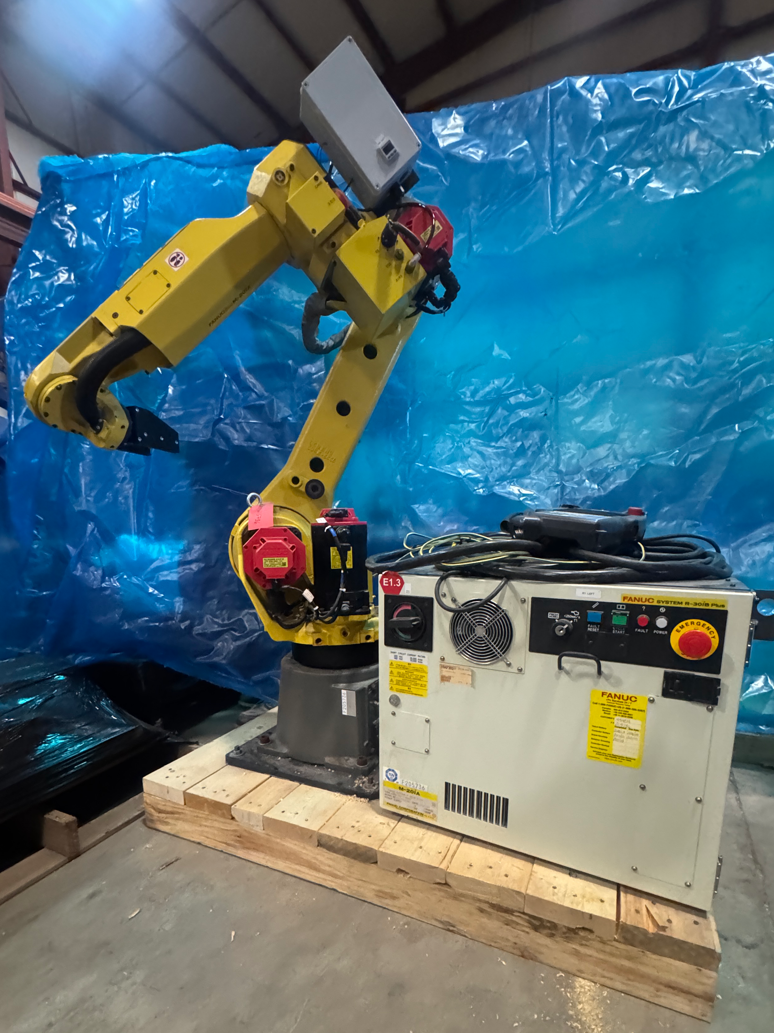 Used Fanuc M-20iA 6 Axis Industrial Robot With Fanuc R-30iB Plus Control