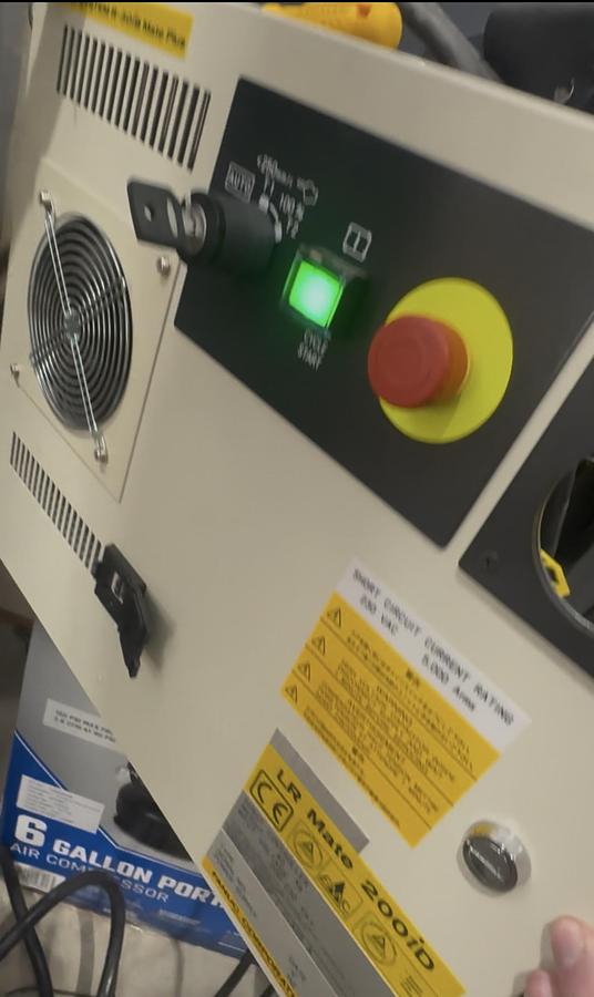 Used FANUC LR MATE  200iD/7L 6 AXIS ROBOT WITH R-30iB PLUS CONTROL FOR SALE