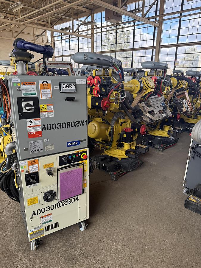 Used FANUC R2000iB/210F