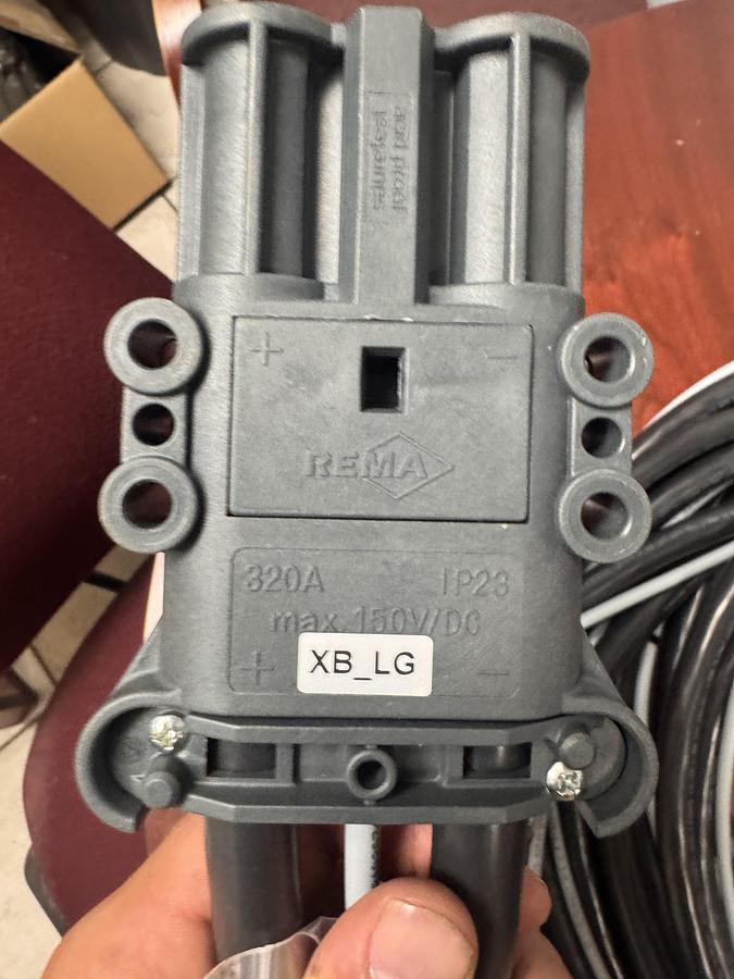 CABLE SET WITH RIMA CONNECTOR. RIMA CONNECTOR 320 AMP/ 150 VOLT 