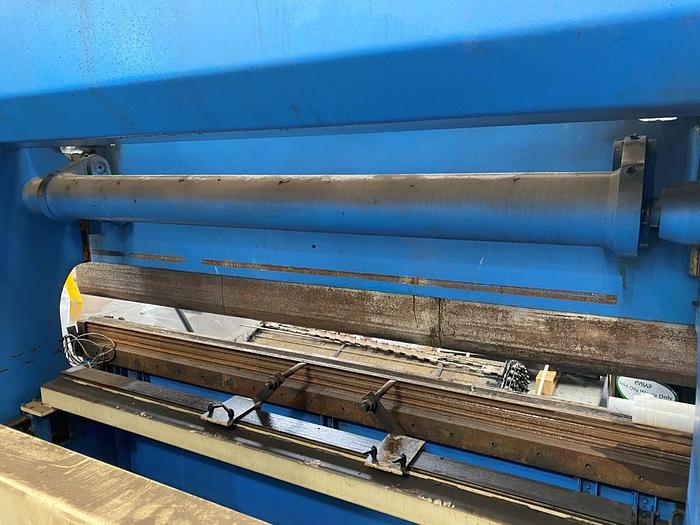 Used 1999 Kingsland KPT30200 3m x 200T Pressbrake