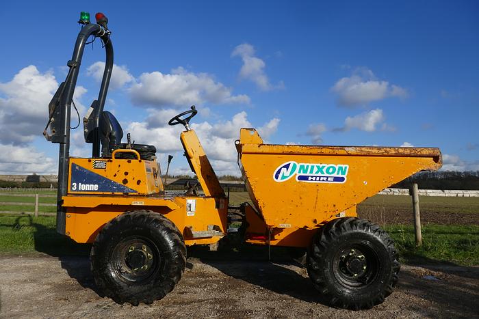 Used 2014 THWAITES 3 TONNE