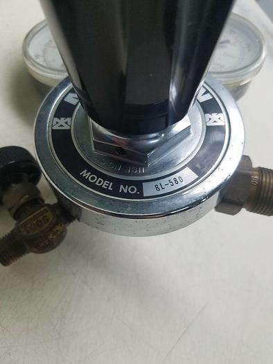 Used Matheson 8L-580 Gas Delivery Pressure Regulator w/Gauges torch ect