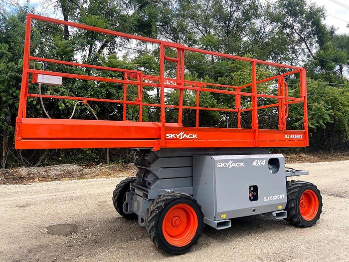 Used 2010 SKYJACK 6826RT