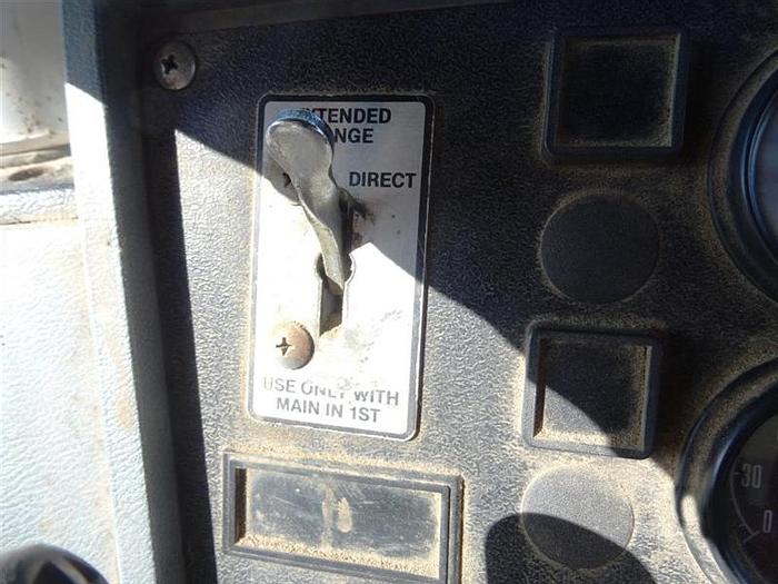 Used 1988 Mack RD688S Water Truck