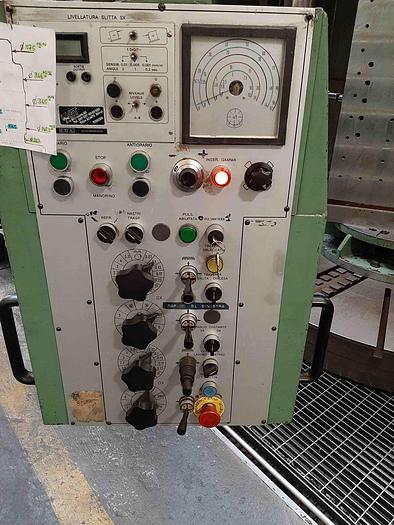 Usato TORNIO VERTICALE PENSOTTI TTE 2500-3500