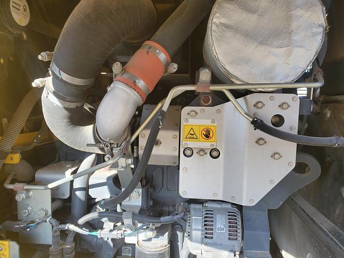 Used 2015 KOMATSU WA200-7