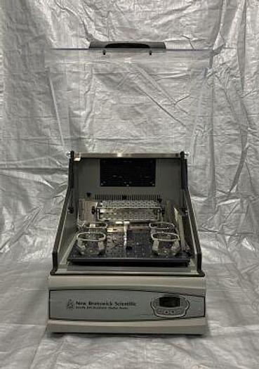 For Sale NEW BRUNSWICK SCIENTIFIC M1352-0000 Eppendorf Excella 24 Inc Shaker