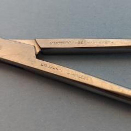 Used For Sale V. MUELLER CH-1724-1 28cm Ridge Deep Surgical Forceps