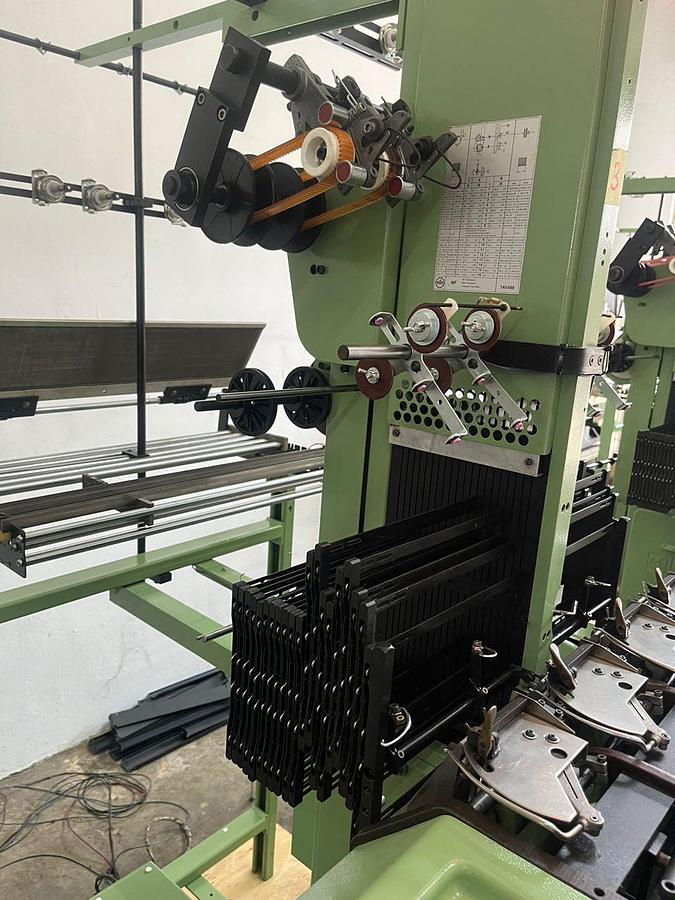 Ricondizionato Ref. 5.4.06.113 No. 6 Telai ad aghi Muller NF 53 4/66 anno 1996