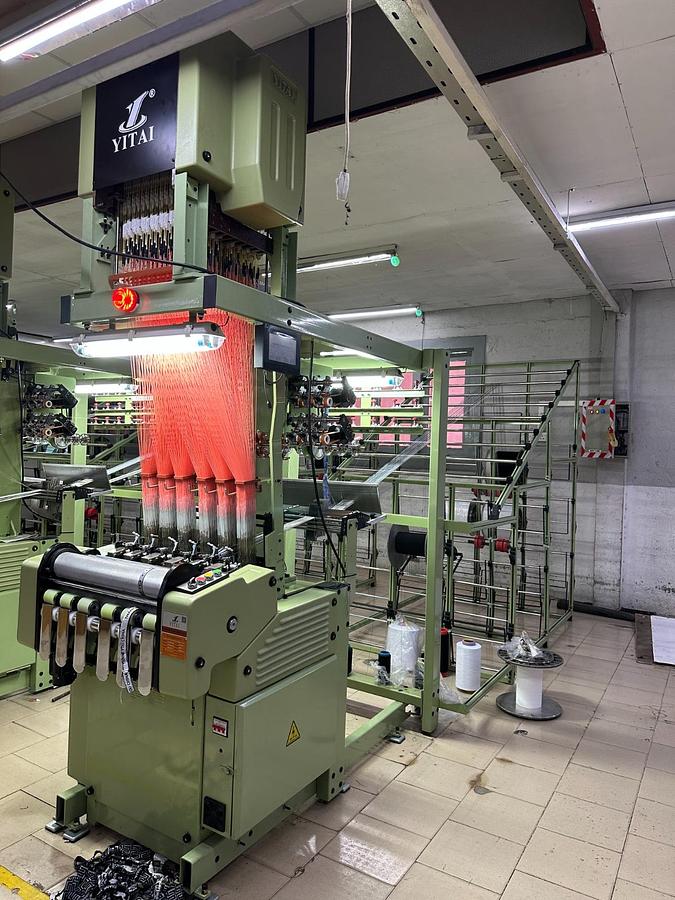 TELAIO JACQUARD PER NASTRI RIGIDI ED ELASTICI DOPPIO FILO DI TRAMA Serie YTB-CW