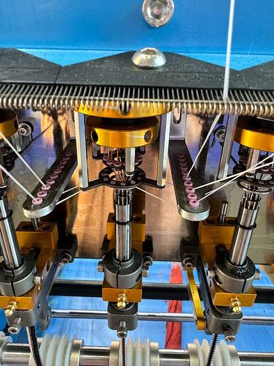 TRECCIATRICE ELETTRONICA AD AGHI mod. YTC-Z