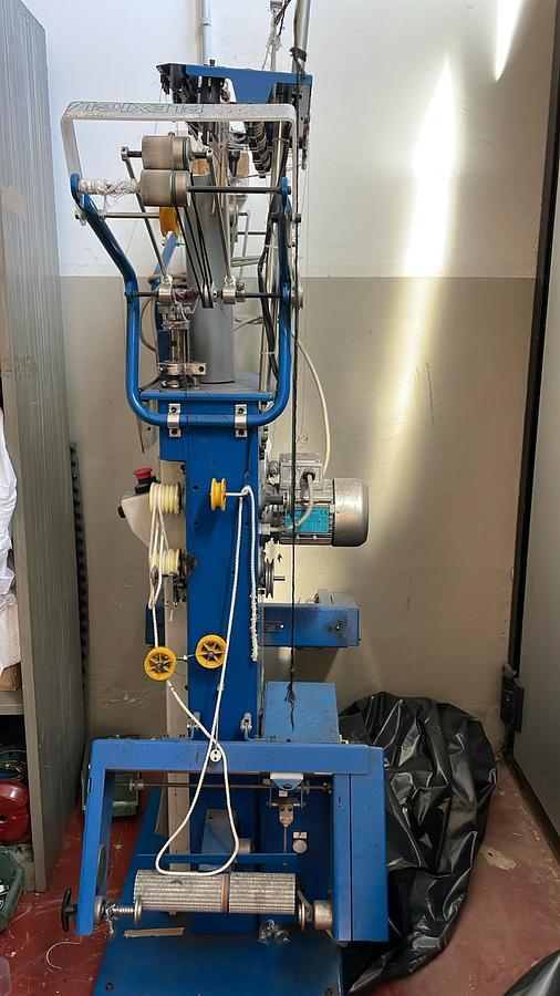 Ricondizionato Trecciatrice ad aghi  Semel KB 212 anno 2003