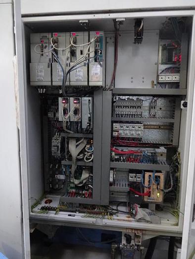 Utilisé 2003 MAZAK VTC 300 C-II centre d'usinage vertical