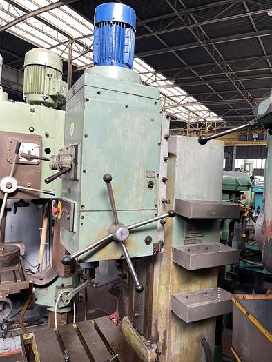 Discrete STANKOIMPORT 2H135