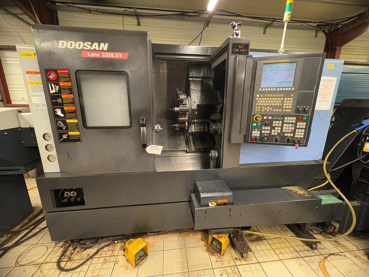 D'occasion DOOSAN LYNX 220 LY