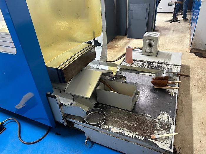 Utilisé 1999 KIHEUNG KNC U 650