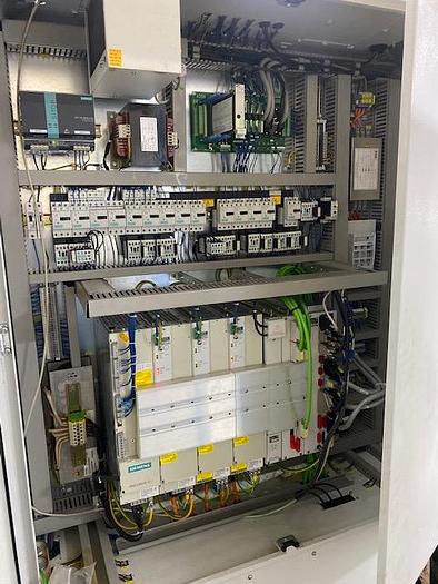 D'occasion 2006 MIKRON  UCO 610 VARIO