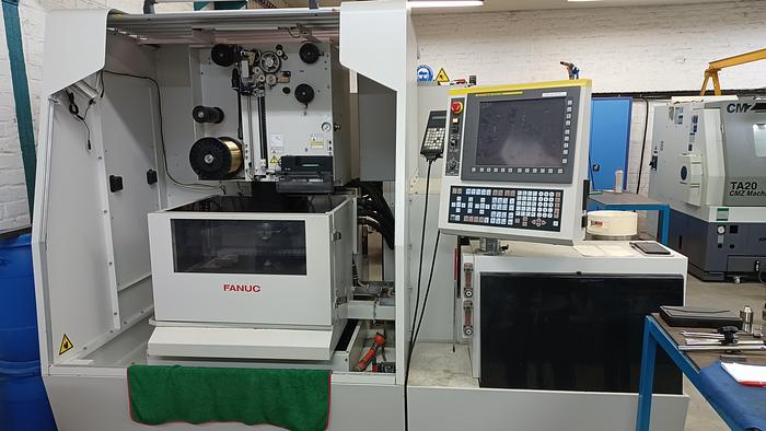 Utilisé 2008 fanuc robodrill alpha oid