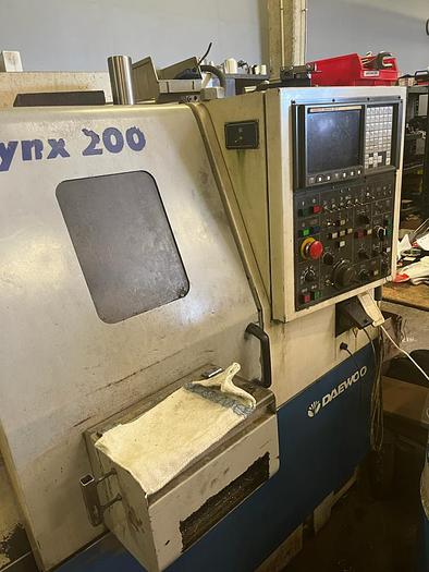 Utilisé 1999 DOOSAN DAEWOO LYNX 200 LC