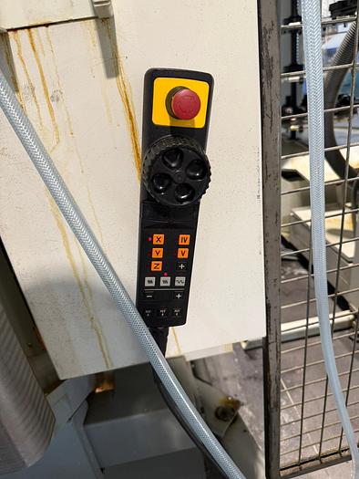 Used 2002 DMG DECKEL-MAHO DMU 70 EVO