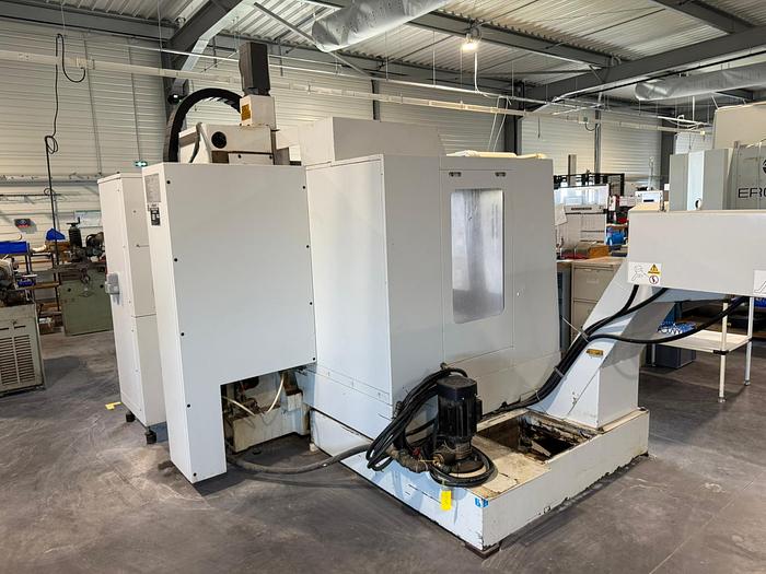 Used 2000 BRIDGEPORT VMC 1000-22