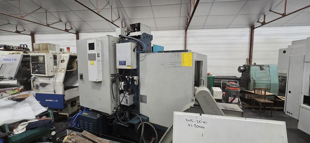 D'occasion VMC FEELER FV800 with 4 axis