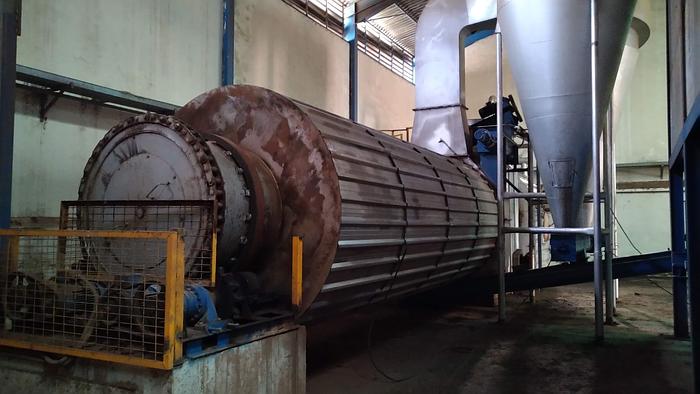 Usado Conjunto moinho + secador + fornalha de biomassa