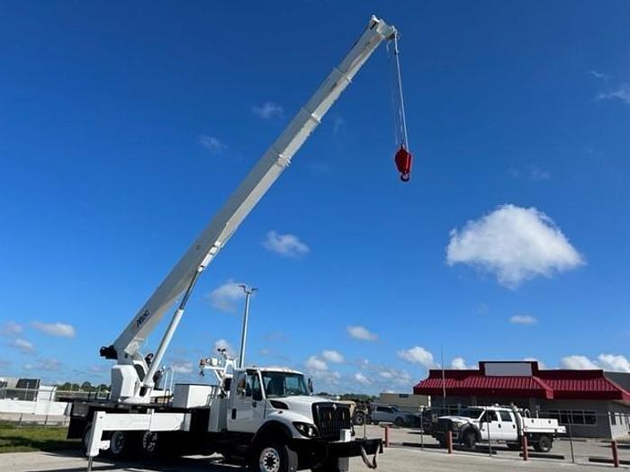 Used Altec AC38-103 38 Ton Crane Boom on 2008 International 7500 6x4 Flatbed Truck – C70823