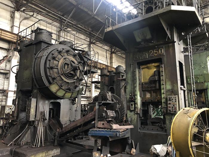 Used 1986TMP VORONEZH KB8042 1600t MECHANICAL HOT STAMPING PRESS