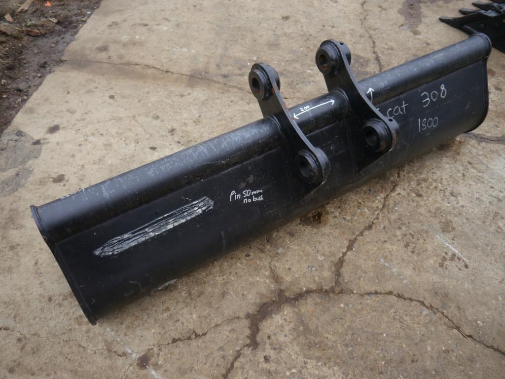 Used CAT 1800mm Digger Bucket