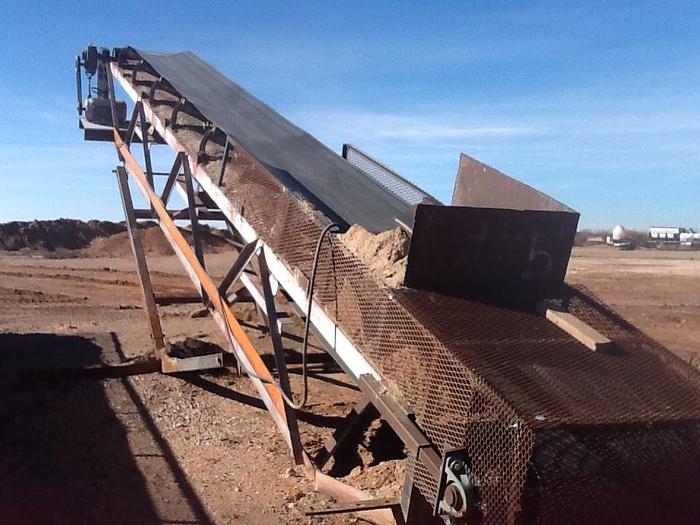 Used 26-PIECE CRUSHING/SCREENING SYSTEM