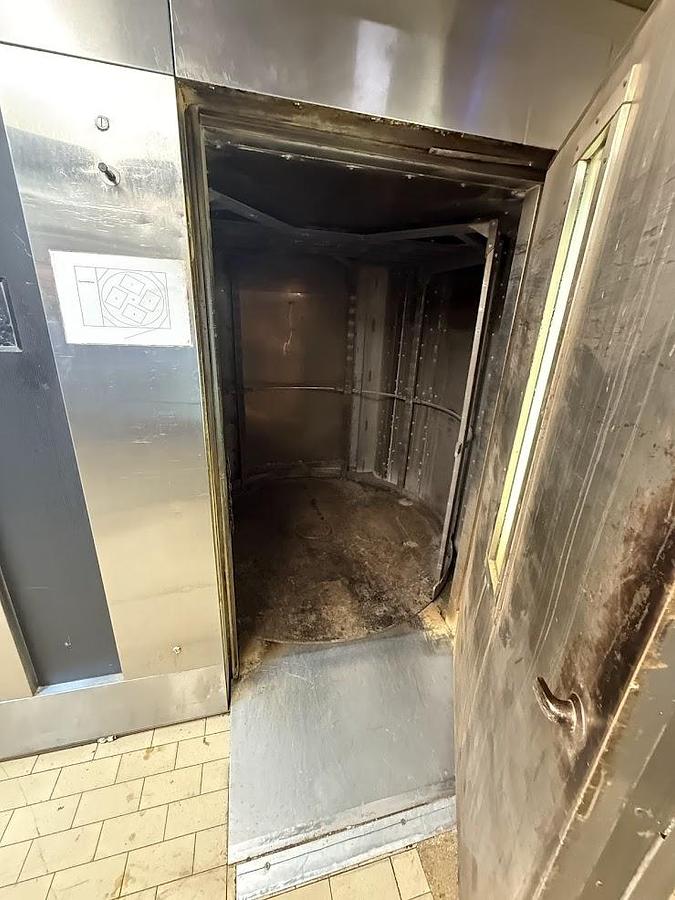 Used SVABA DAHLEN 4 RACK OVEN