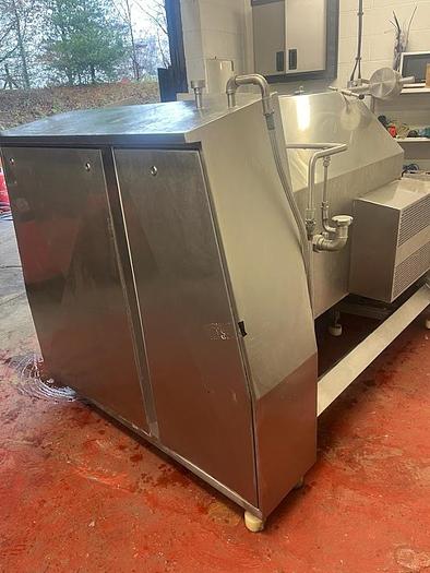 Very good used GERNAL TILTING COOKING KETTLE