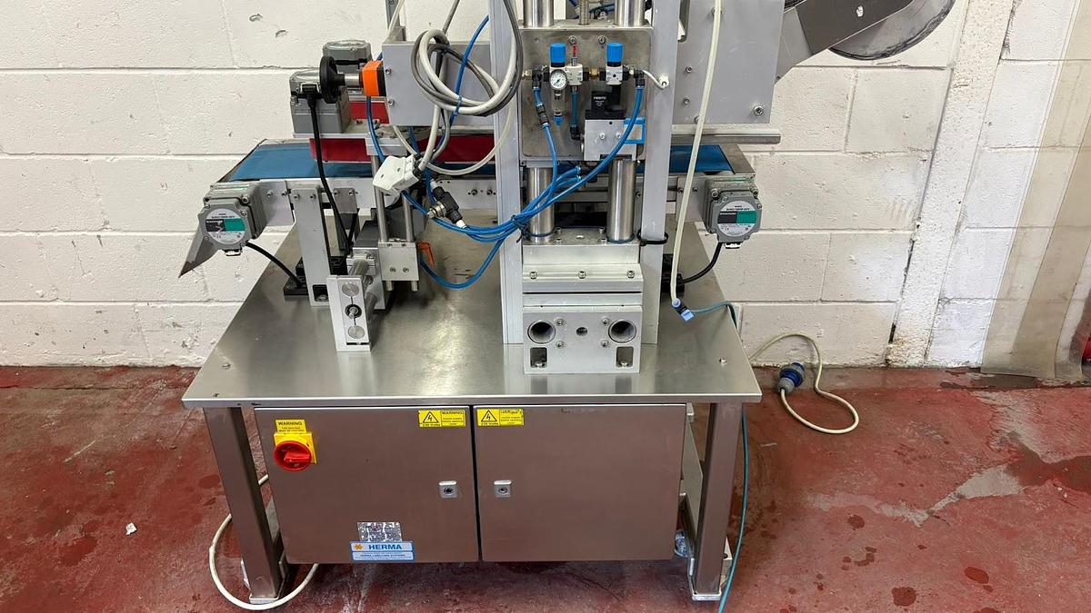 As new HERMA LABELLER