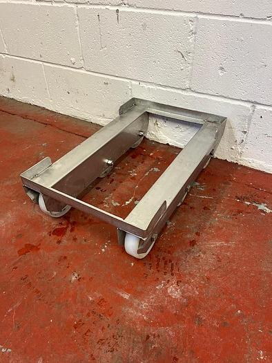 As new BASKET BOGIES