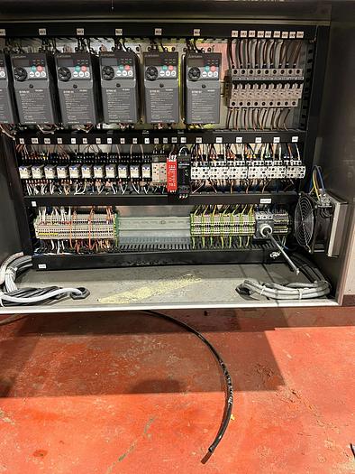 Very good used FREEMANTLE BOX ERRECTOR AND 3 FLAP CLOSER