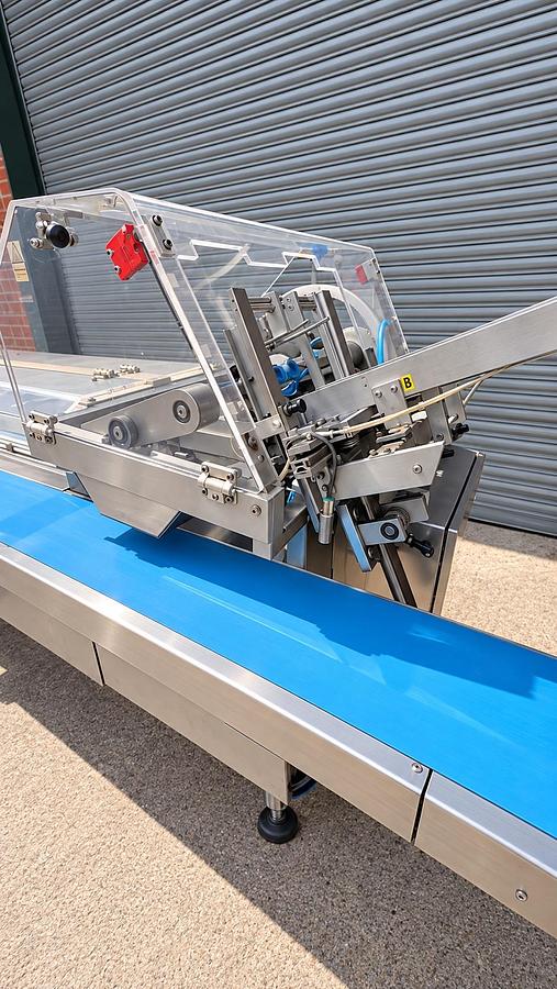 Used FREEMANTLE SEMI AUTOMATIC CARTONER